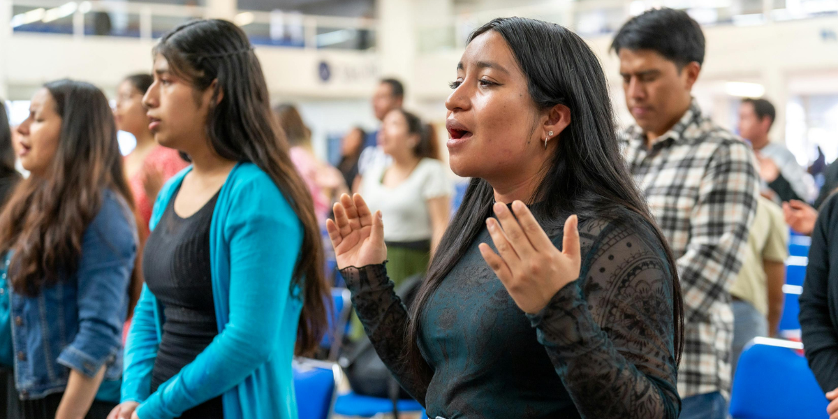 Spanish Worship 1200x600