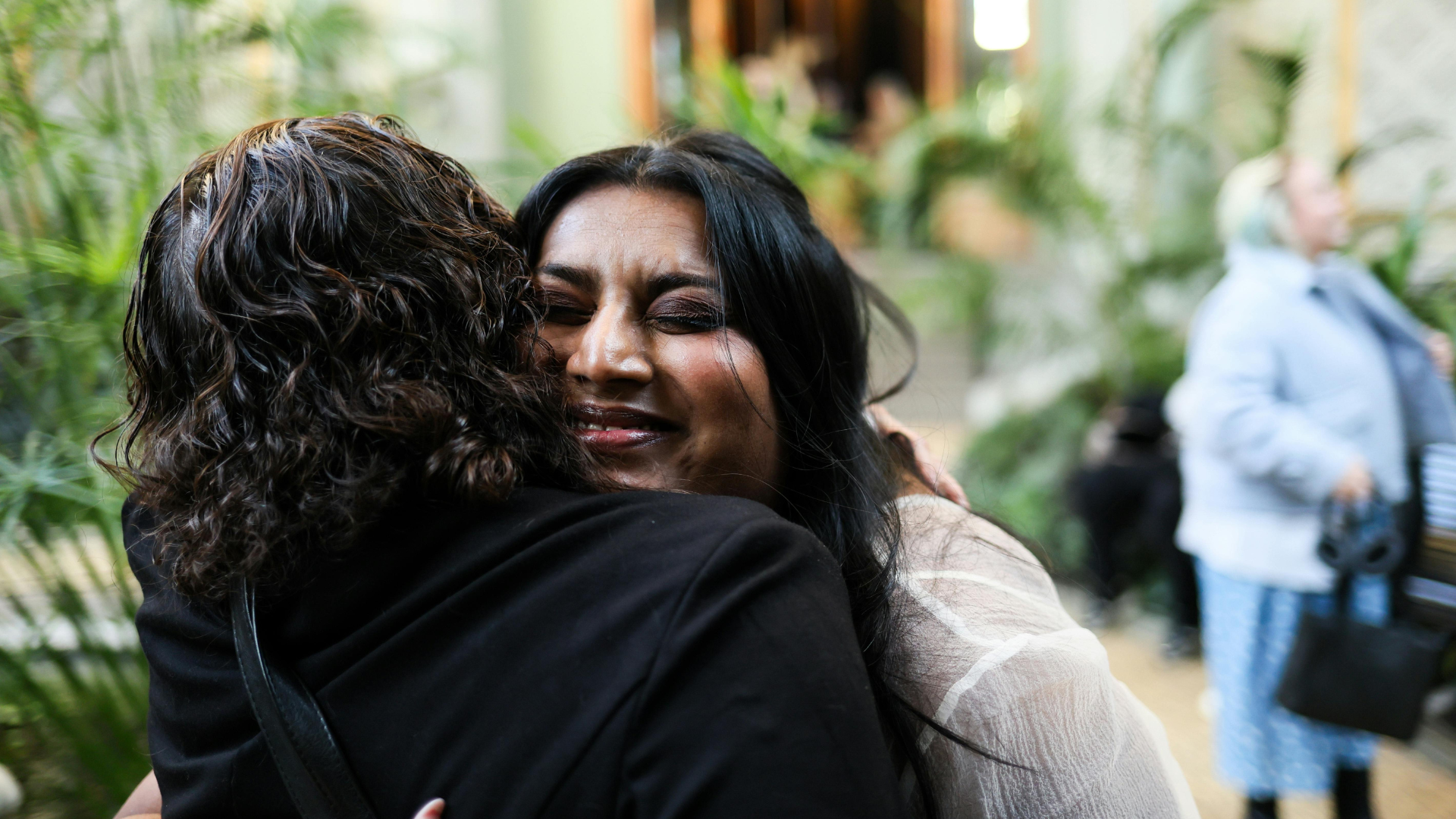 Spanish How to Manage Happiness Image