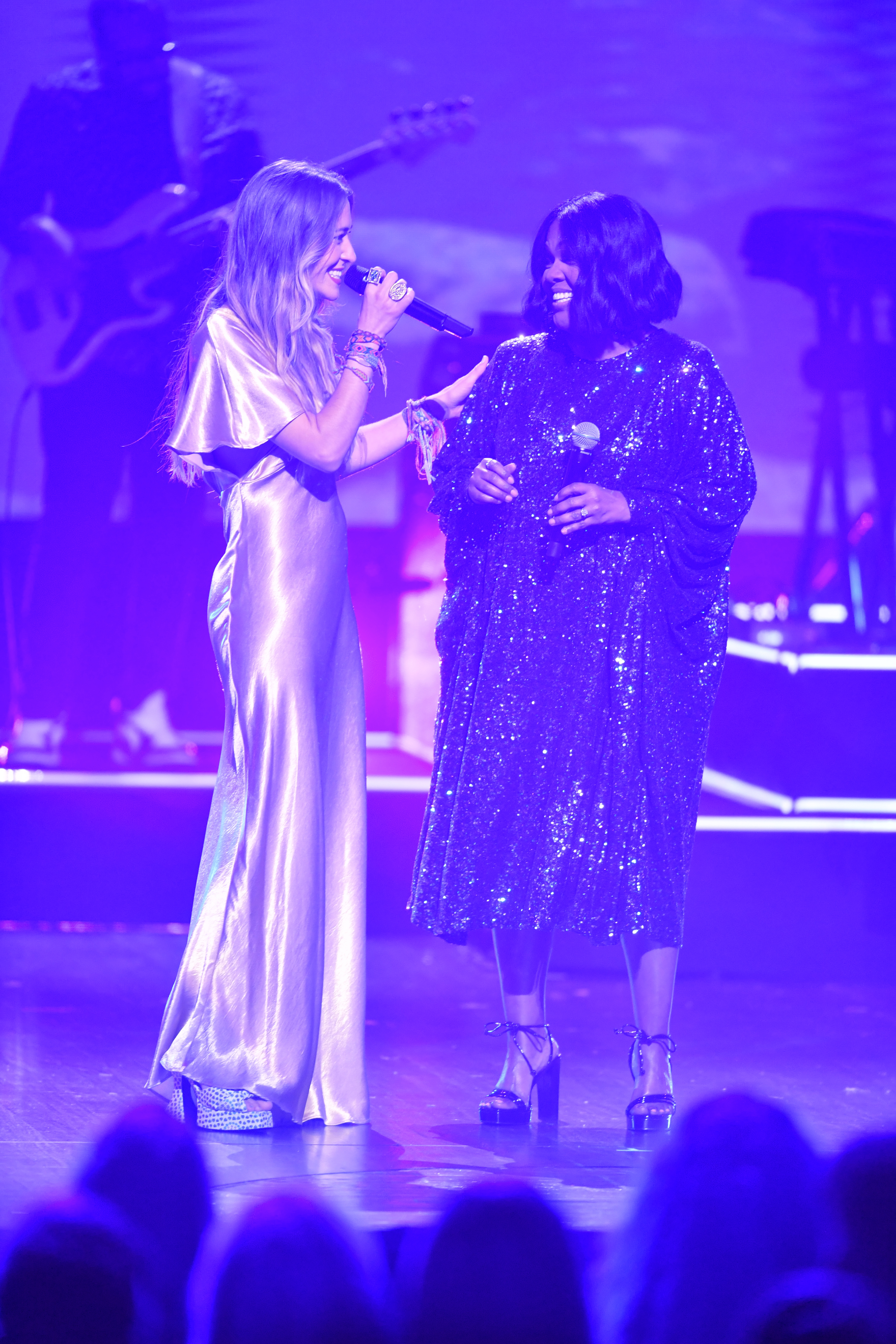 CeCe Winans and Lauren Daigle Performing at the 2022 K-LOVE Fan Awards