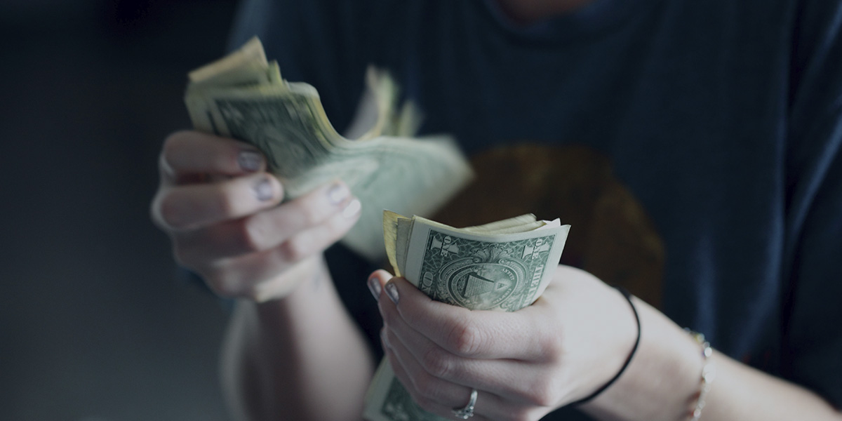 8 Prayers for Married Couples Fighting Over Finances
