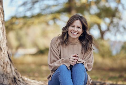 Kelly Minter "Beyond the Noise" Women's Conference