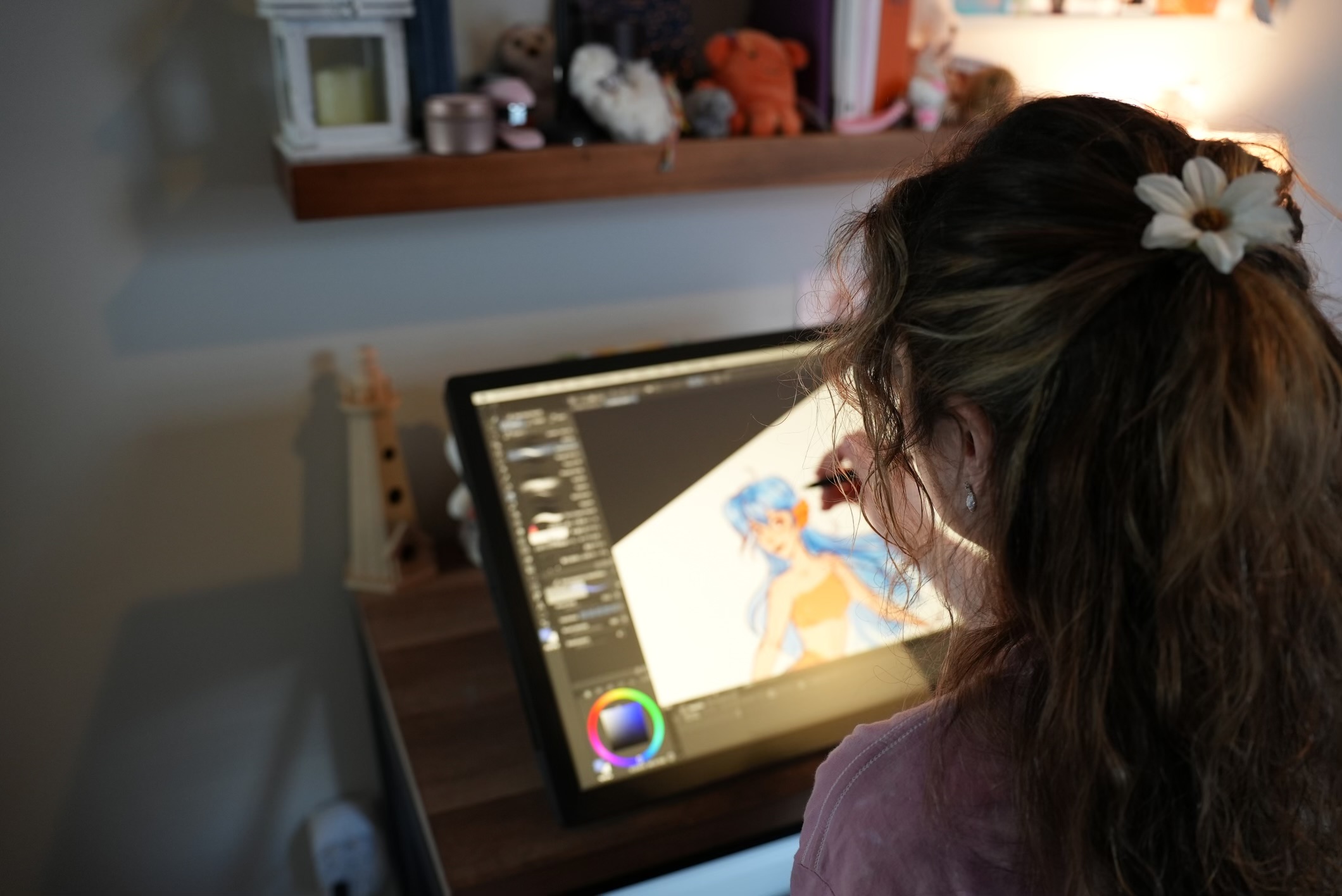 Aria Joy Prichard works on a Mermaid illustration