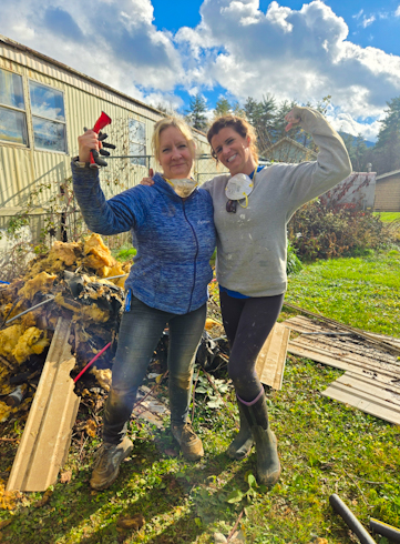Courtney Daily (right) encouraging the community