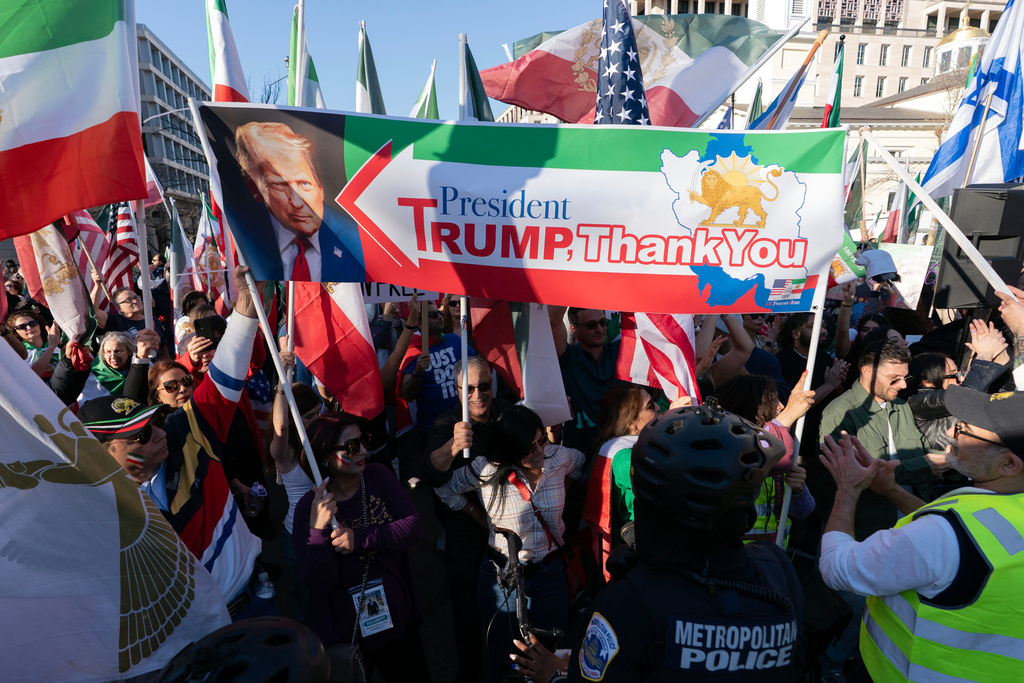 People who support the U.S. and Israel strikes on Iran, rally near the White House