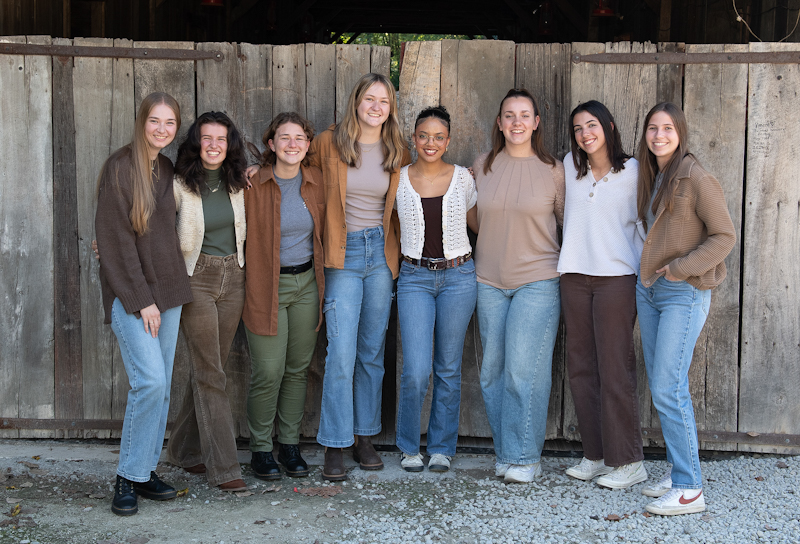 Christian Students' 'Rekindle' Encourages State Lawmakers Through Worship And Prayer 