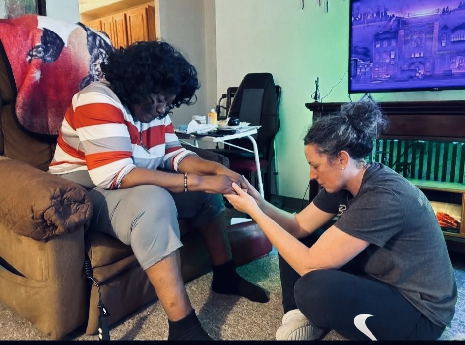 ‘Blessed Home Project’ – Free Expert House Cleaning For People Experiencing Tough Times (+ podcast) 