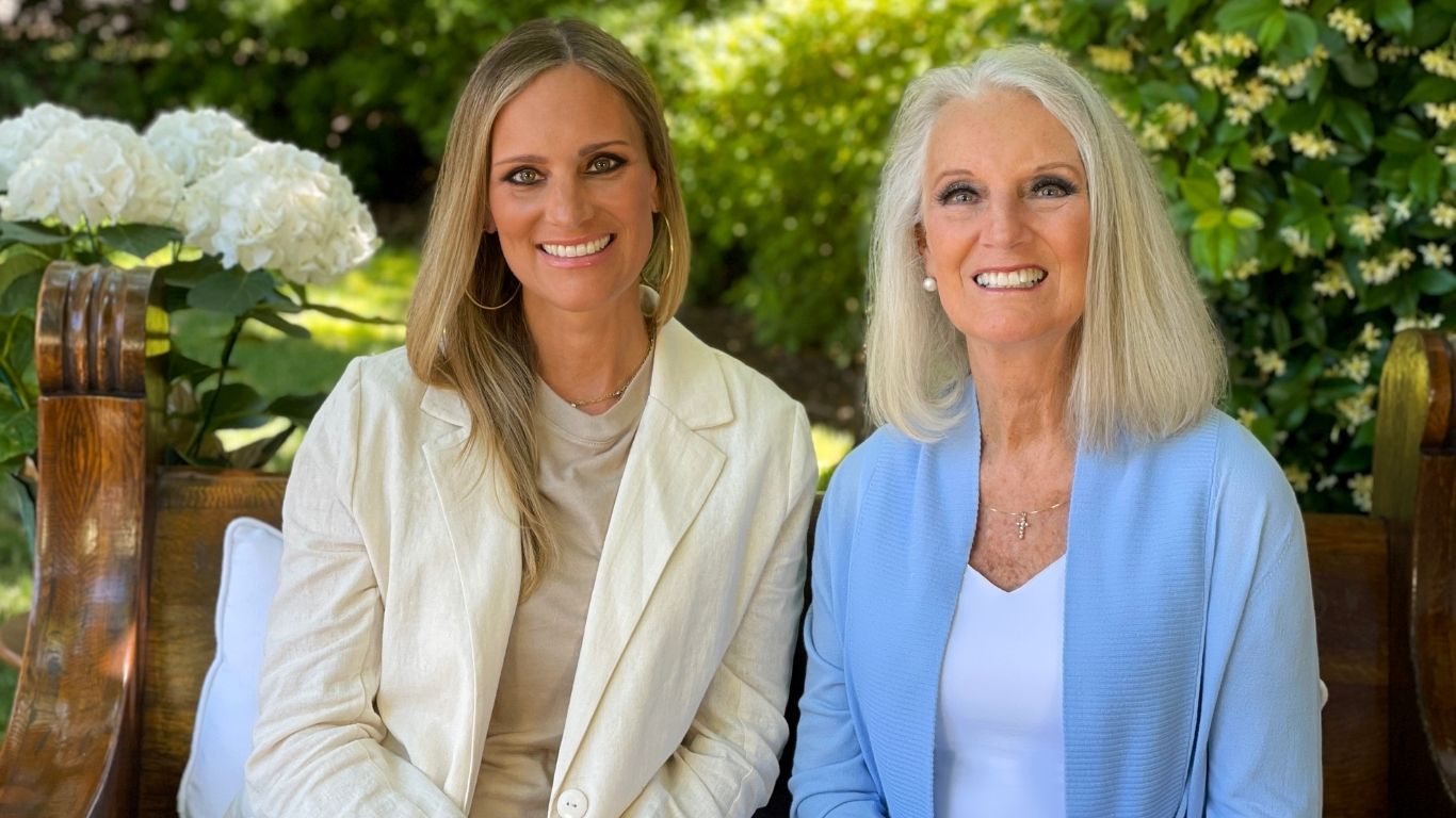 Rachel Ruth Lotz Wright and her mother Anne Graham Lotz