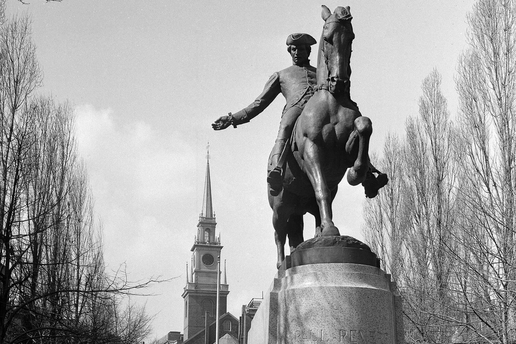 Paul Revere's 'Midnight Ride' Being Reenacted — In Broad Daylight