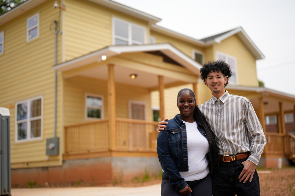 New home owners Phileena Daniel and Oswaldo Herrera 