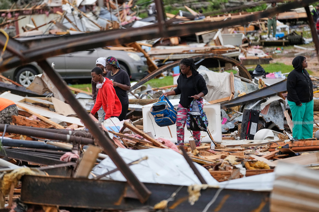 tornado damage Mississippi