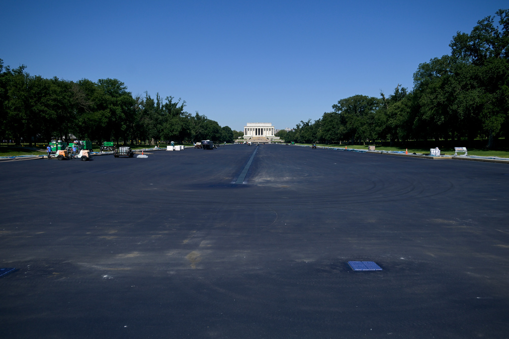 President Trump noted the work to paint the shallow basin a deep shade, which he calls “American flag blue,” was completed on Wednesday