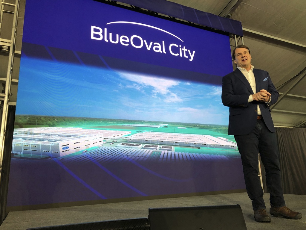 New Tennessee Ford Plant To Build Half A Million Electric Pickups Annually Positive