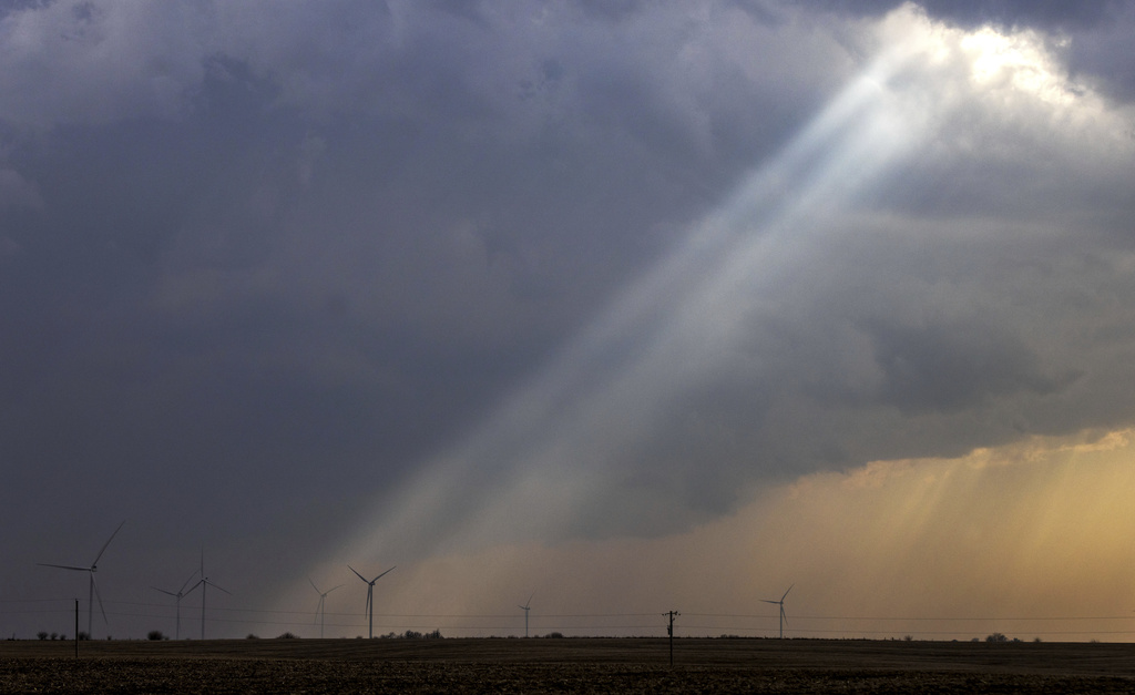 Severe Weather Continues Across Midwest, South - Vimarsana News