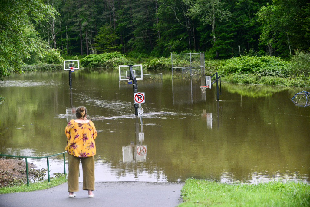 Vermont Dam Break Possible Crews Rescue 100 From Swift Water