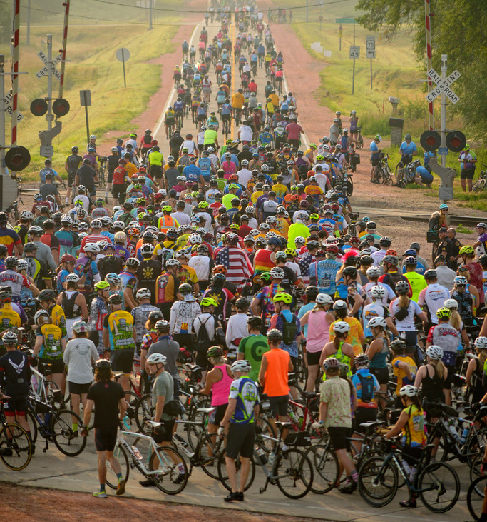 World's Biggest Recreational Bike Ride Across Iowa RAGBRAI Air1
