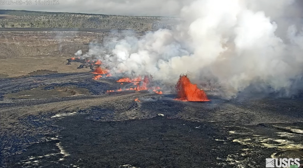 Hawaii Volcano Erupts After Nearly Two Months Of Quiet | Positive ...