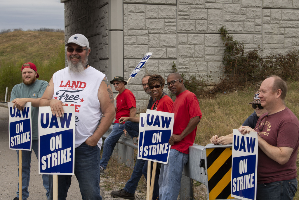 GM Says Strike Cost $1.1B, But It Can Absorb Rising Labor Costs | Air1 ...