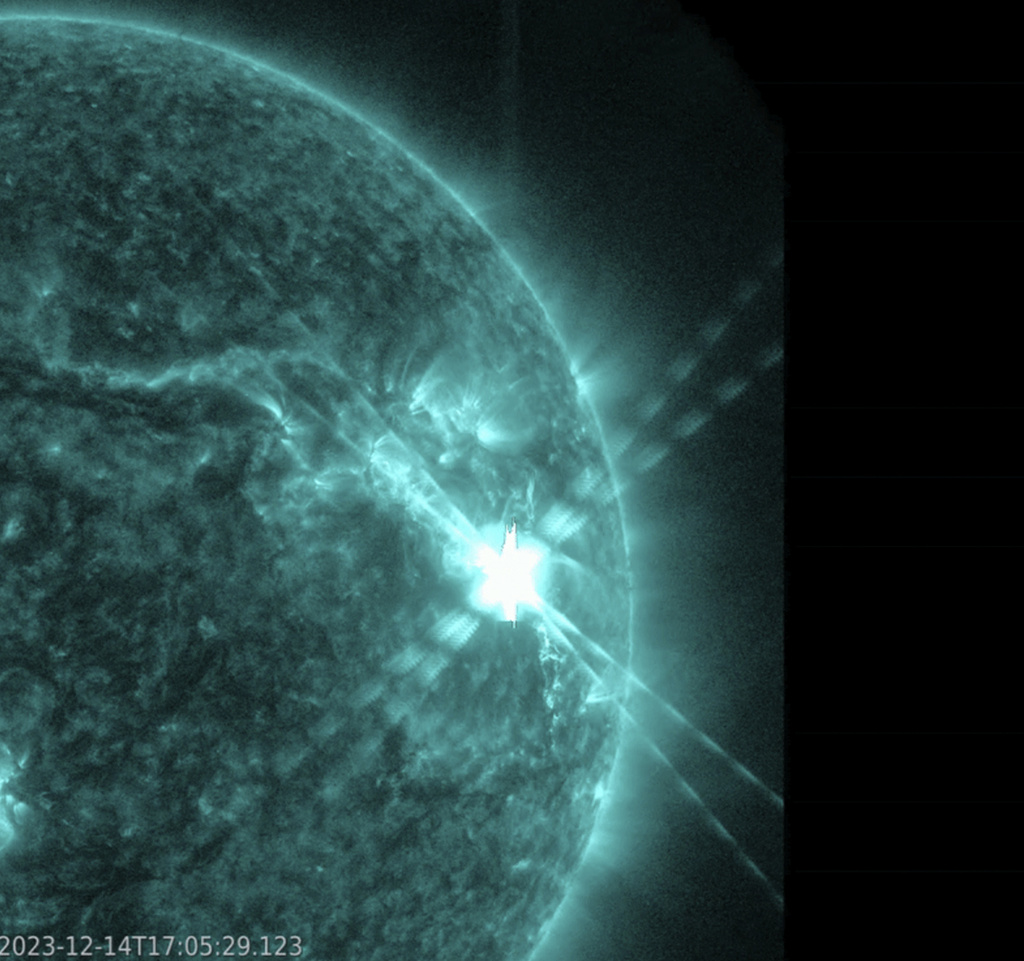 biggest-solar-flare-in-years-temporarily-disrupts-radio-signals-here-on