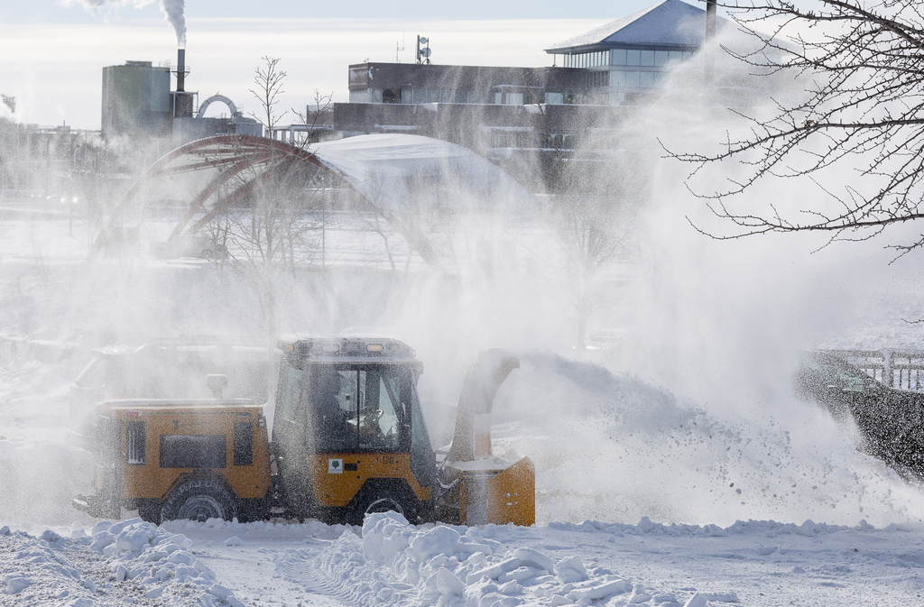 East And West Coasts Prepare For New Rounds Of Snow And Ice As Deadly