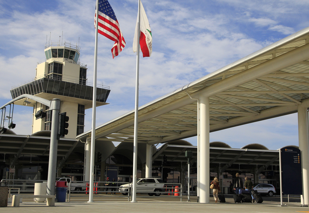 Battle Of The Airports? Oakland Airport's Name Change Riles San Francisco - Vimarsana News