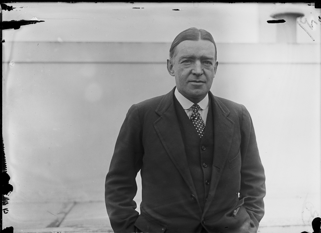 Shackleton Face Wreckage Of Ship Last Used By Famed Explorer Shackleton Found Deep ...