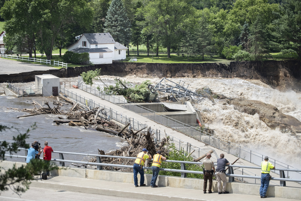 Minnesota Dam Failure Adds To Midwest Flooding Concerns Positive