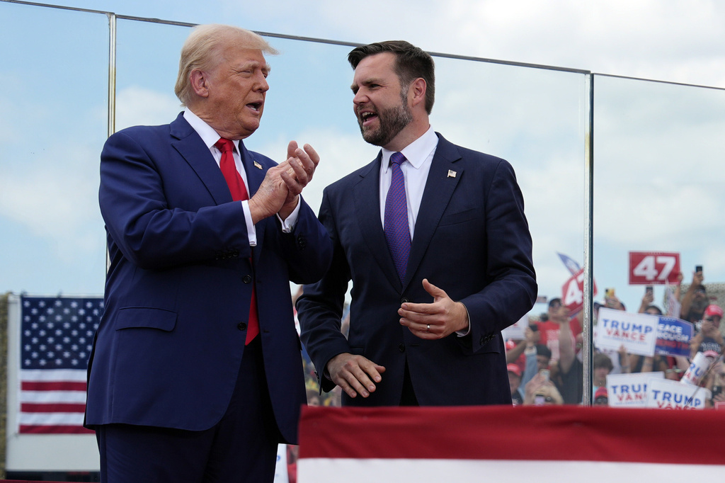 Former President Trump Speaks From Behind Bulletproof Shield At First ...