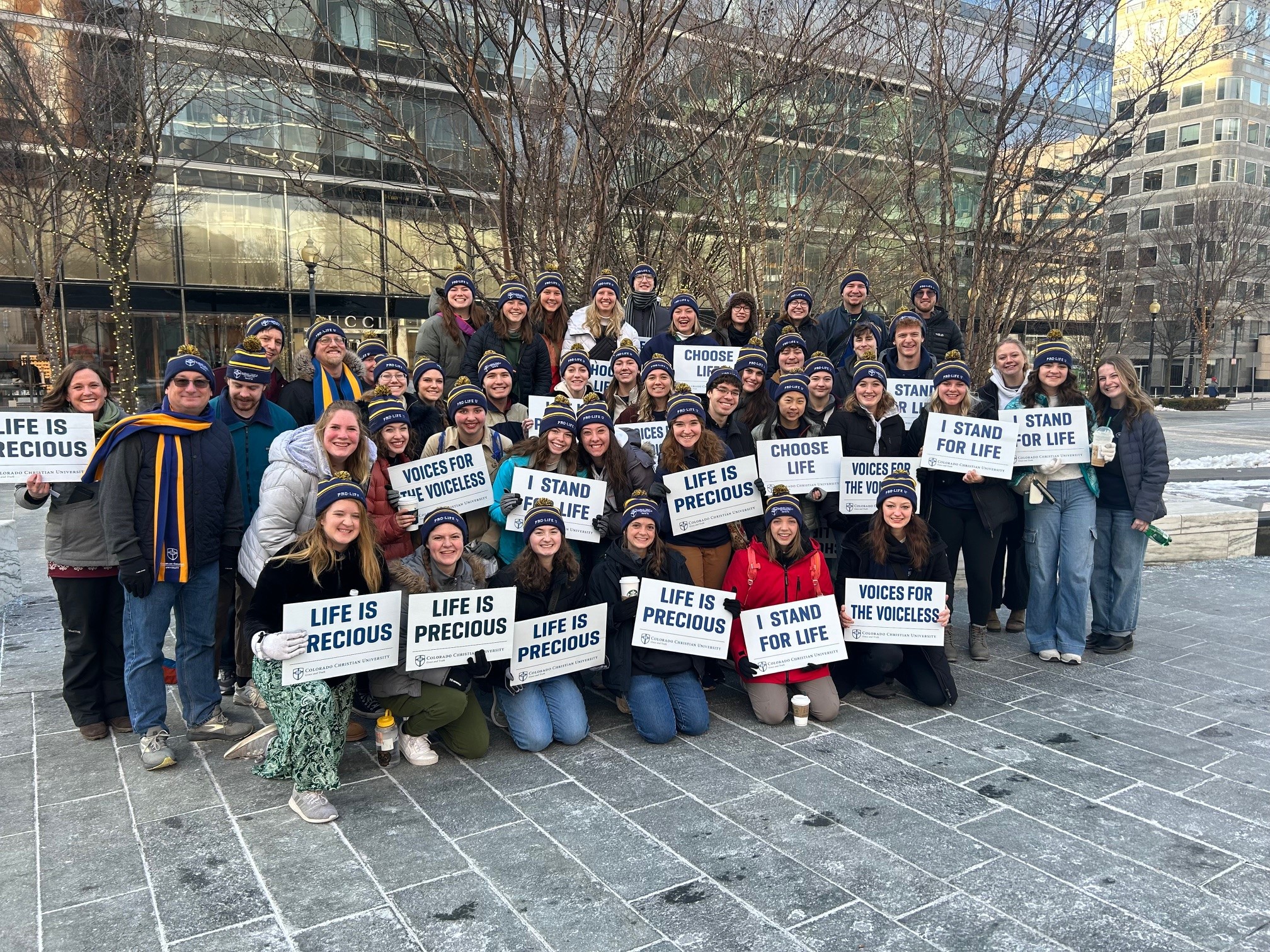 Mike & Karen Pence Attend 'March For Life' With 42 Passionate Students ...